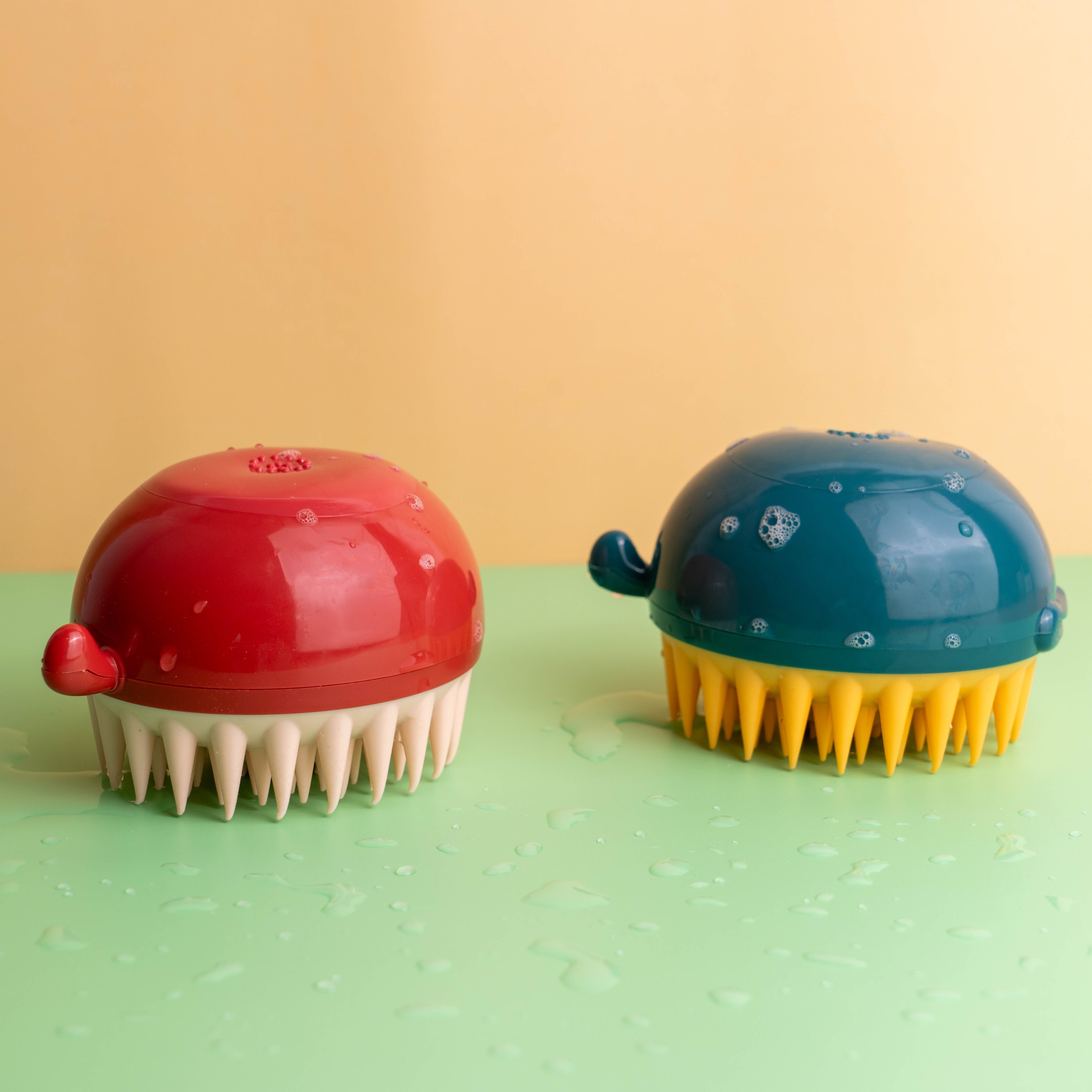 Haustier-Bade- und Reinigungsbürste aus weichem Silikon – für sanfte Pflege beim Baden und Trockenreinigen