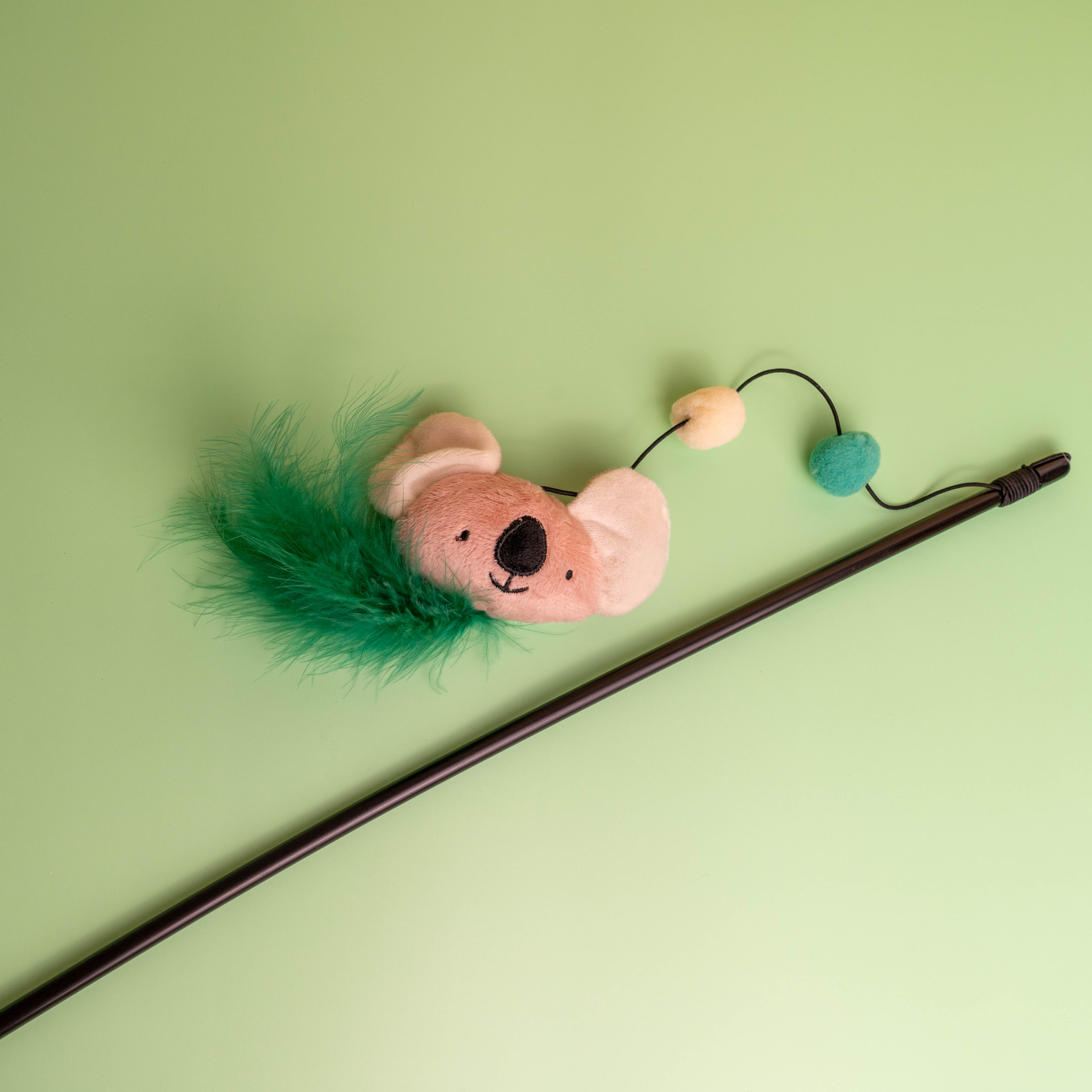 Zauberwald Katzenangel mit Federn, Glöckchen und elastischem Stab – interaktives Spielzeug für Katzen