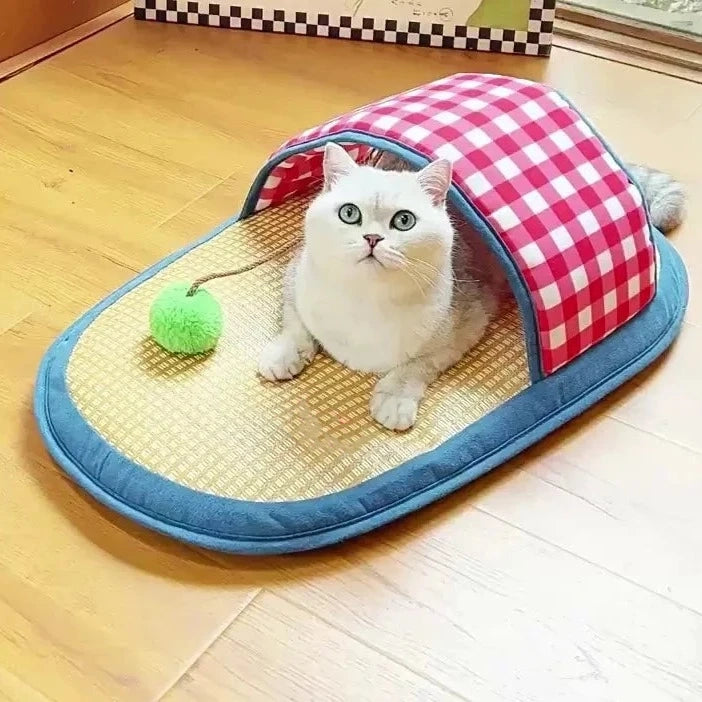 Cooling Woven Slipper Cat & Dog Bed - Fluffy Smiles