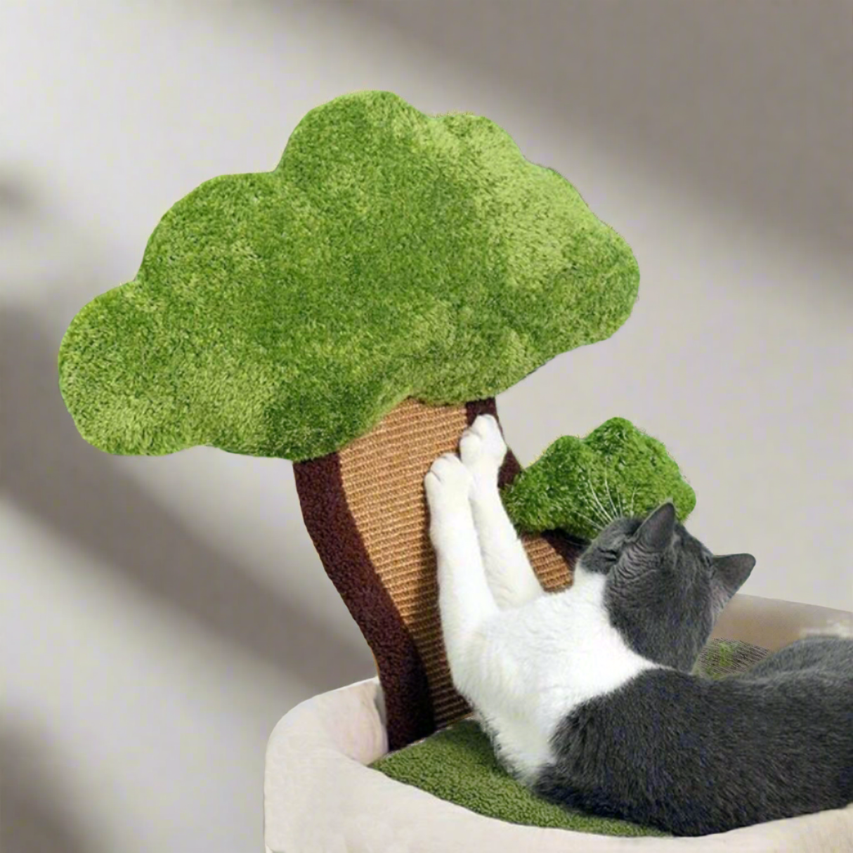 2-in-1 Tree Cat Bed & Scratcher - Fluffy Smiles