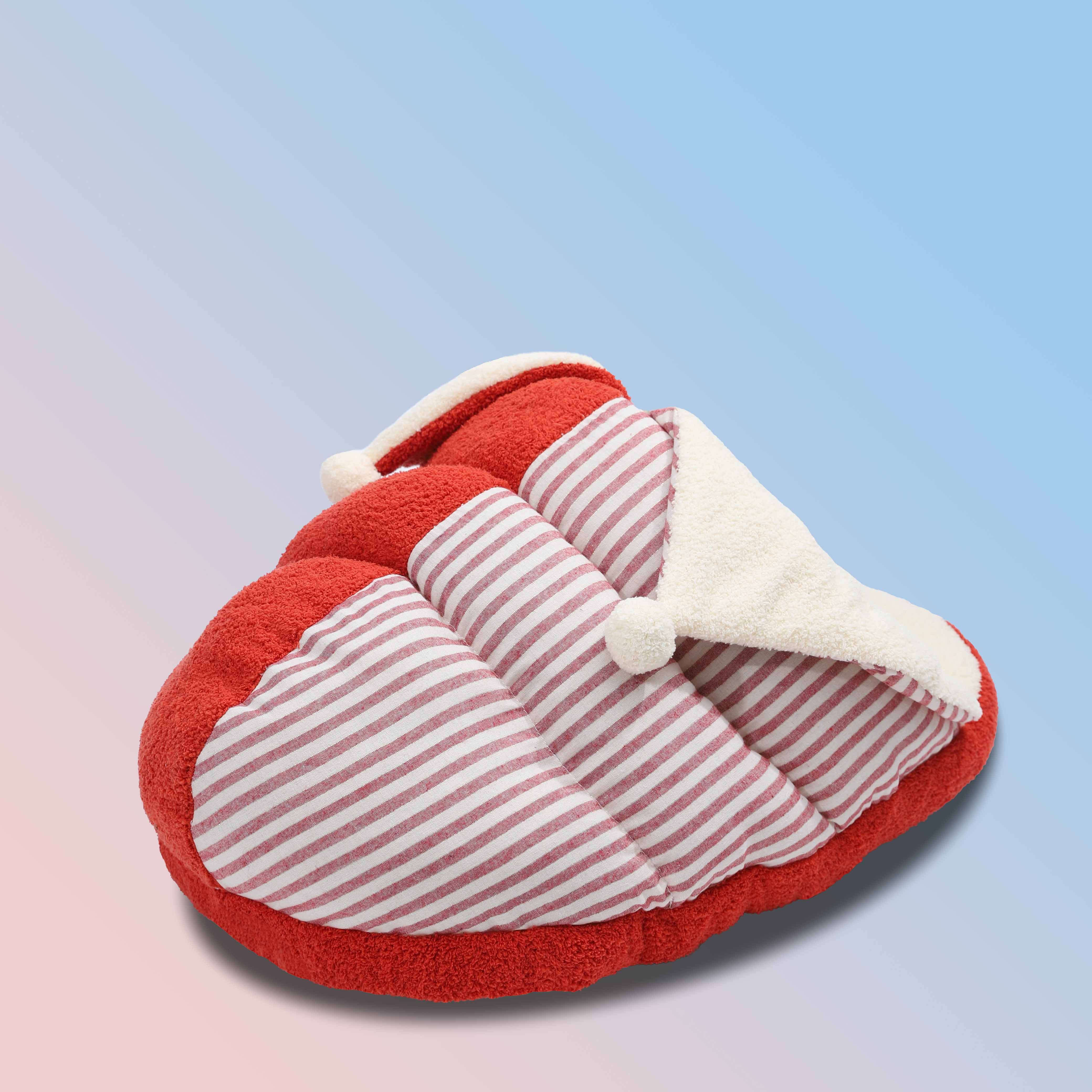 Red Slipper Cat & Dog Bed - Fluffy Smiles