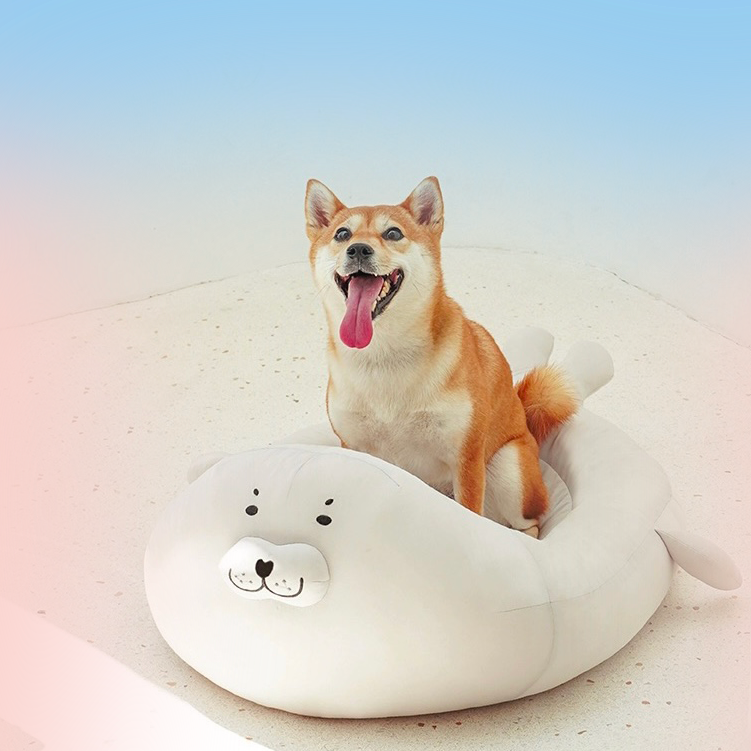 Seal Cat & Dog Bed - Fluffy Smiles