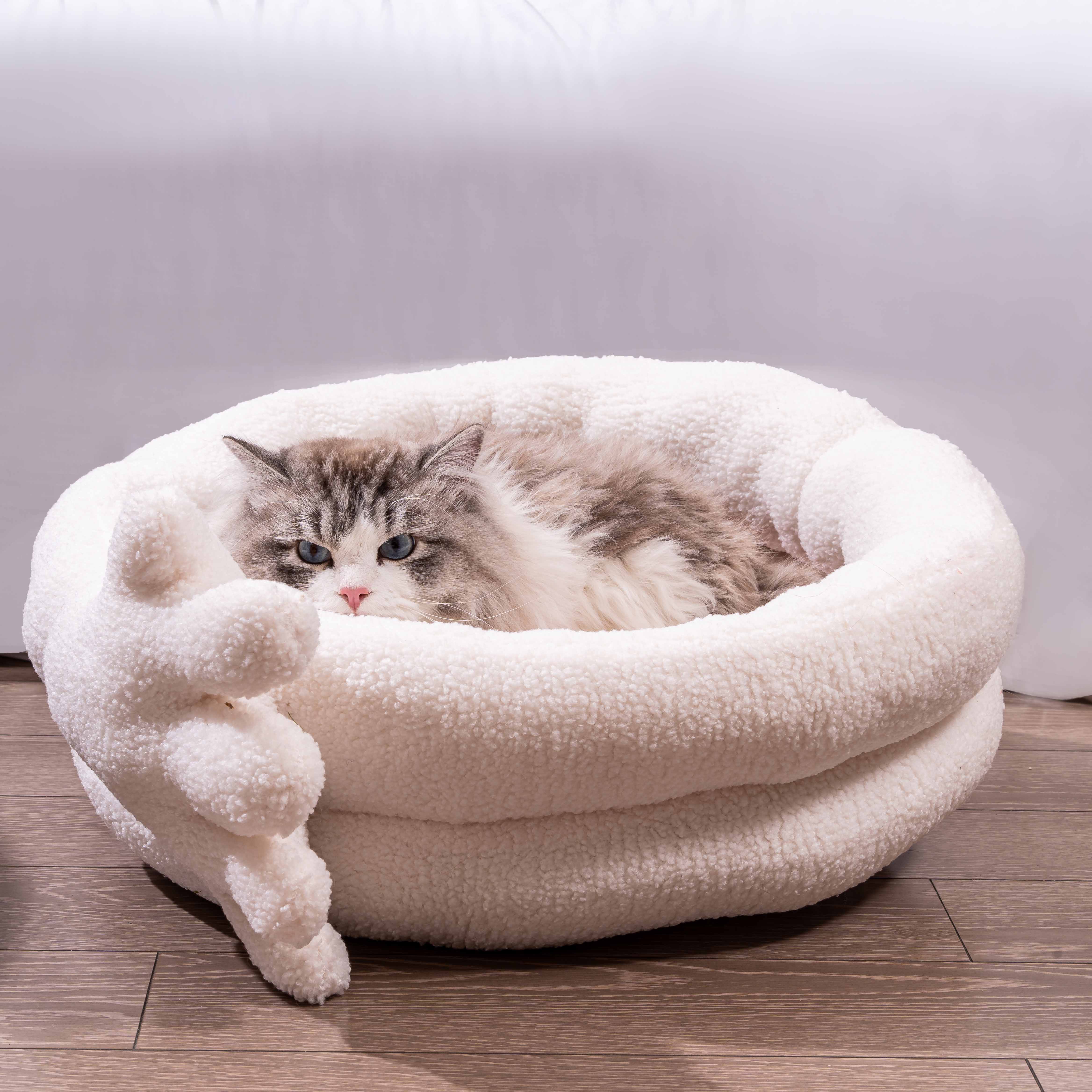 Cuddly Arm Cat & Dog Bed - Fluffy Smiles