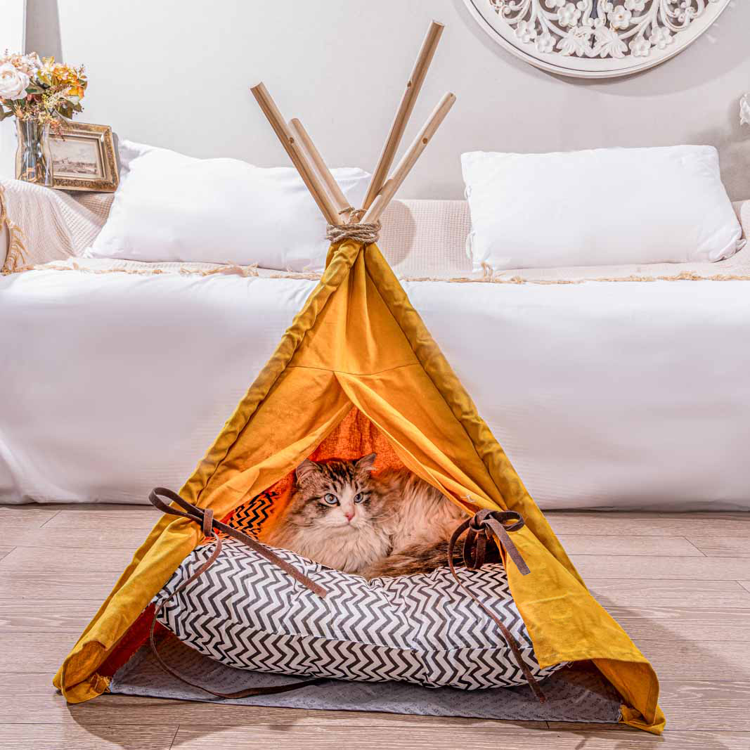 Tent Cat & Dog Beds - Fluffy Smiles